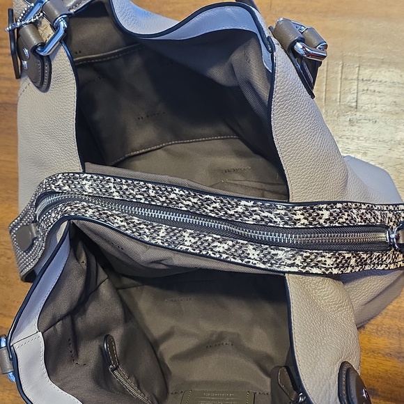 Coach Edie 31 Shoulder Bag With Snakeskin Detailing - Picture 11 of 16